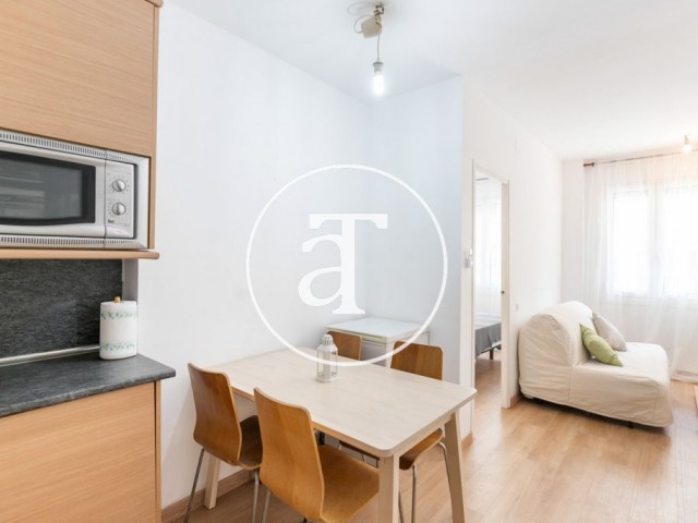 1 chambre à coucher en location temporaire à Sants Montjuic