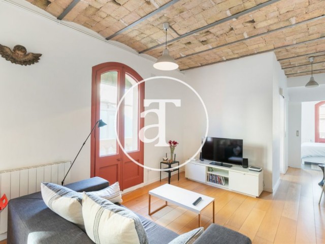 Monthly rental apartment with 1 bedroom and studio in Sants Montjuic
