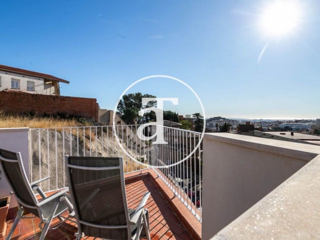 Monthly rental Triplex with 2 bedrooms and 3 terraces in Gracia Vallcarca