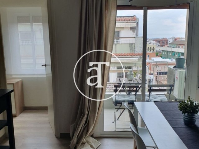 Comfortable and bright furnished apartment in Eixample Dreta