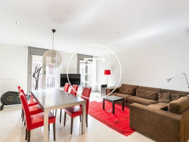 Monthly rental aparmtent with 2 bedrooms steps from La Pedrera