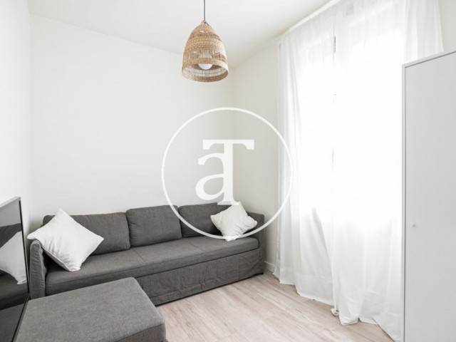 Modern and bright furnished apartment in carrer de Sant Miguel