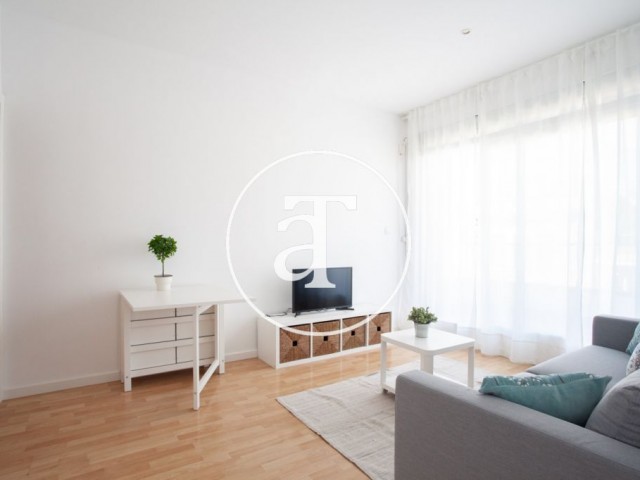 Ático de alquiler temporal con 2 habitaciones en Barcelona (Descuento por estancia mayor a 6 meses)