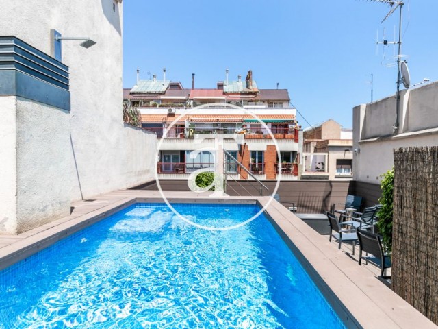 Modern and luminous furnished apartment in Eixample with terrace and swimming pool