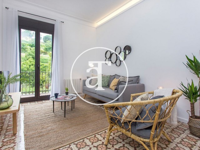 Monthly rental apartment with 2 double rooms very close to the Montjuic mountain
