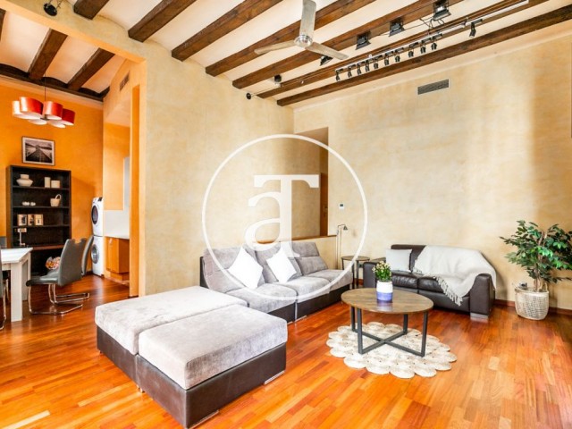 2 bedroom furnished apartment in Barcelona