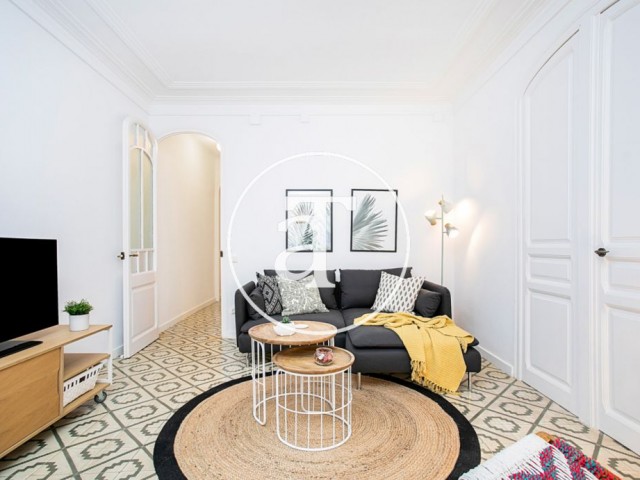 Fantastic furnished 3 bedroom apartment in Gracia
