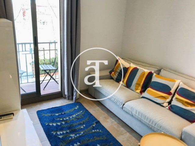 Furnished apartment with exterior balcony in Poblenou