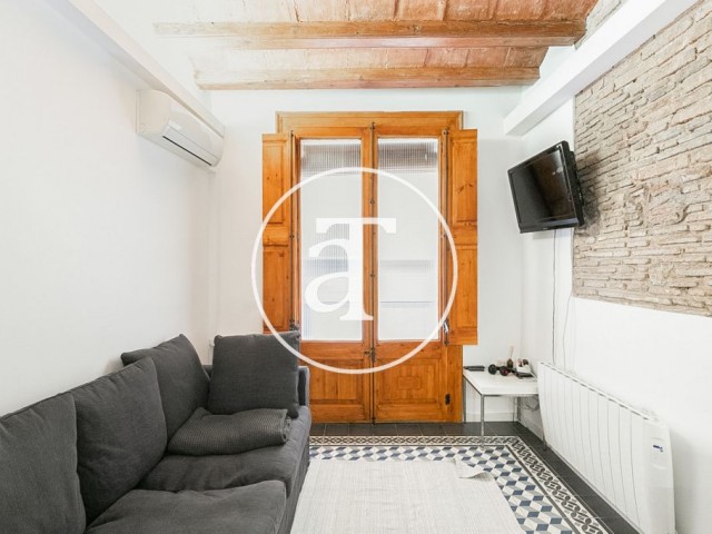 Furnished and equipped studio for temporary rental in central area of Barcelona