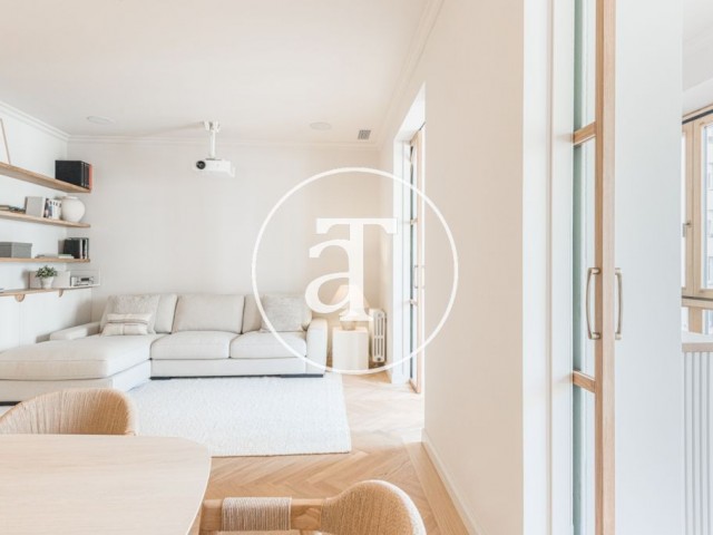 Monthly rental apartment with 3 bedroom and studio in Eixample Dreta
