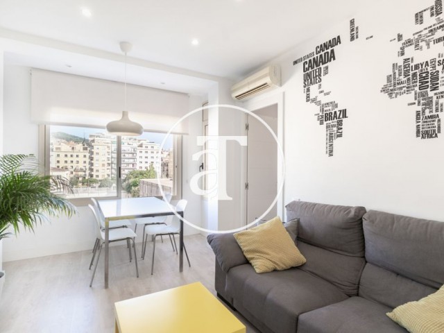 Monthly rental apartment with 2 bedrooms close to Hospital Sant Pau