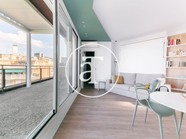 Monthly rental studio with terrace in Eixample Esquerra