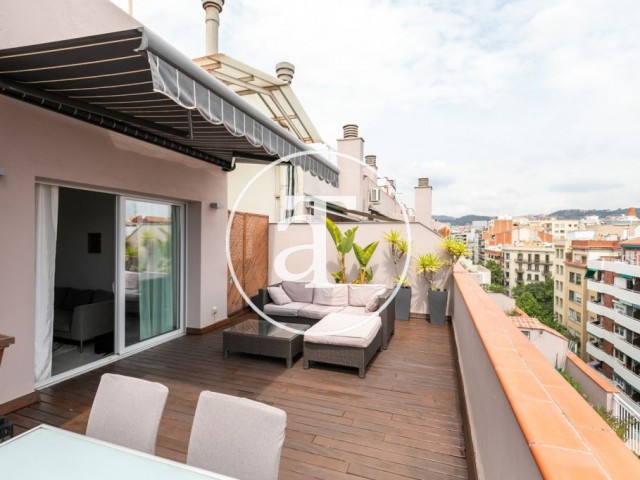 Monthly rental penthouse with 2 bedrooms and terrace close to Paseo Sant Joan