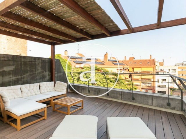 Monthly rental apartment with 2 double bedrooms and 2 terraces steps away from Plaza de Lesseps